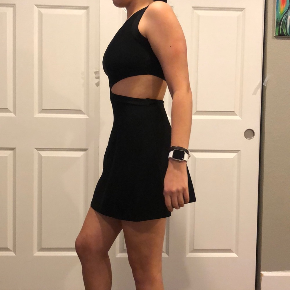 dress - Picture 3 of 4
